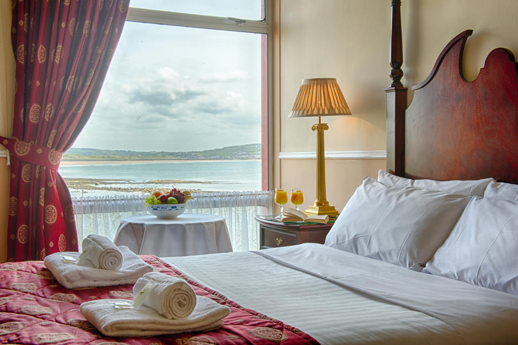 Logues Liscannor Hotel ภายนอก รูปภาพ